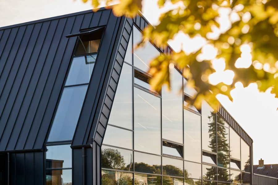 More movement behind the steel at Hobro Sports Centre, Hobro Idrætscenter, Amerikavej 22, 9500 Hobro, Denmark